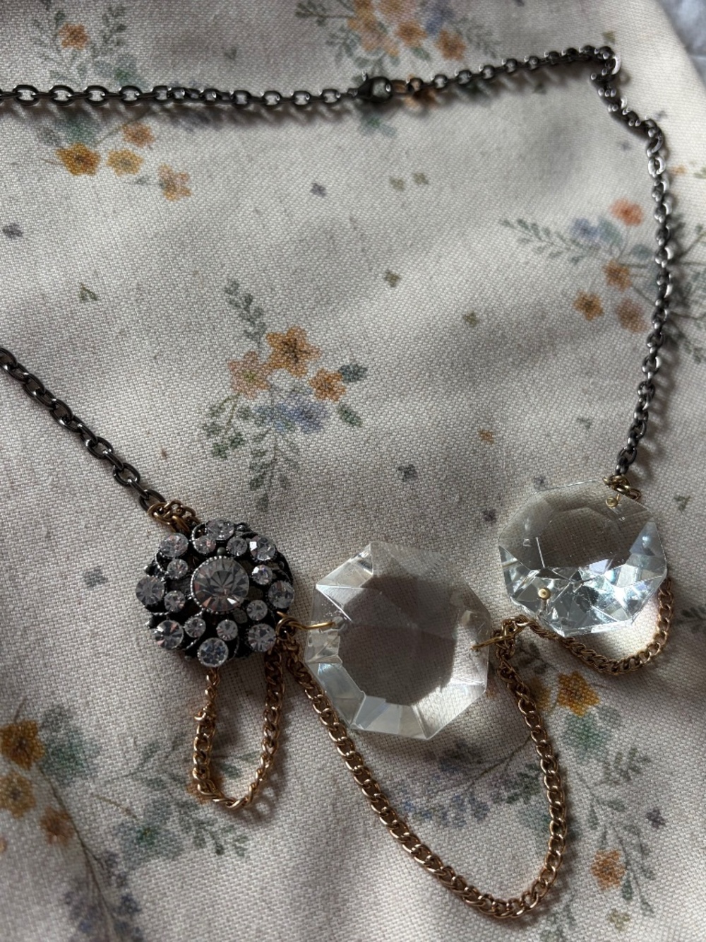 EUC ModCloth Draped in Decadence Necklace Vintage-Style Asymmetric 20 in. Chain